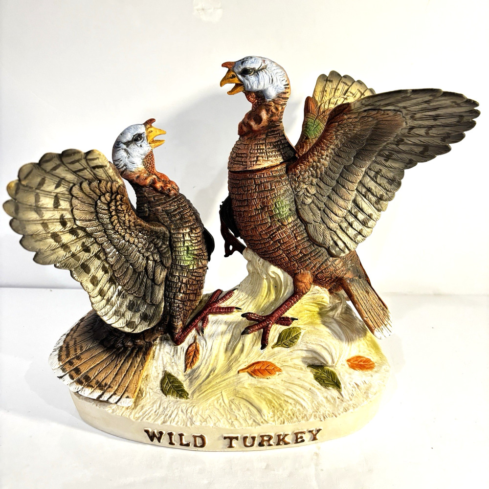 Vintage Austin Nichols Wild Turkey 12 Yr. Fighting 1983 Decanter w Box Porcelain